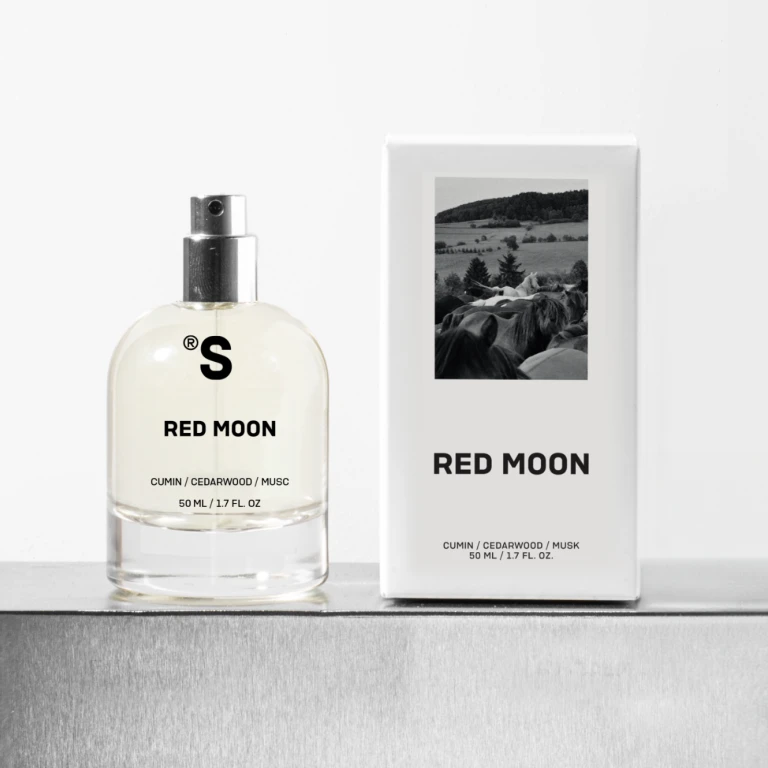 Perfume Red Moon